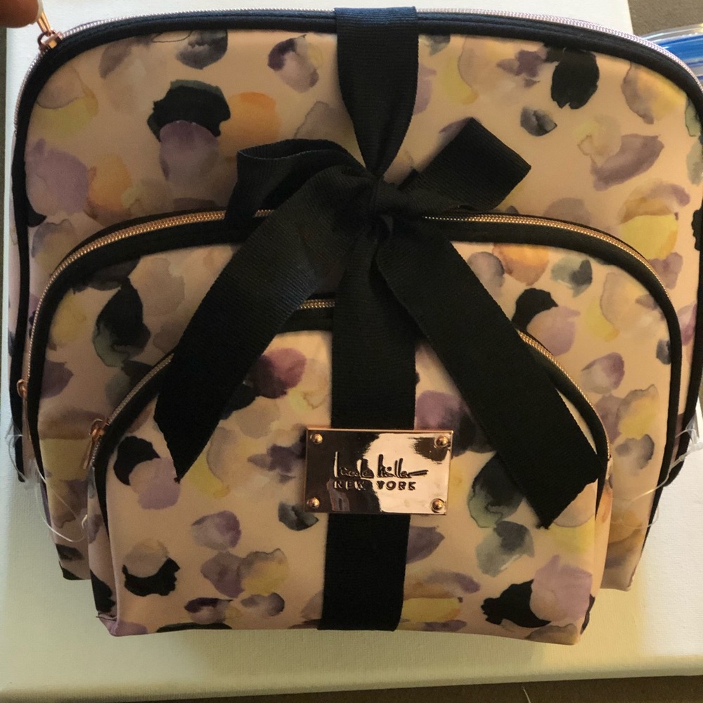 Nicole Miller Makeup Bags Set